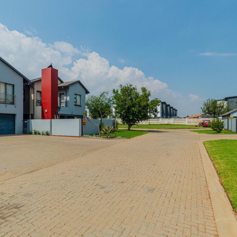 Benoni – Last 5 Stands – Nimbati Estate