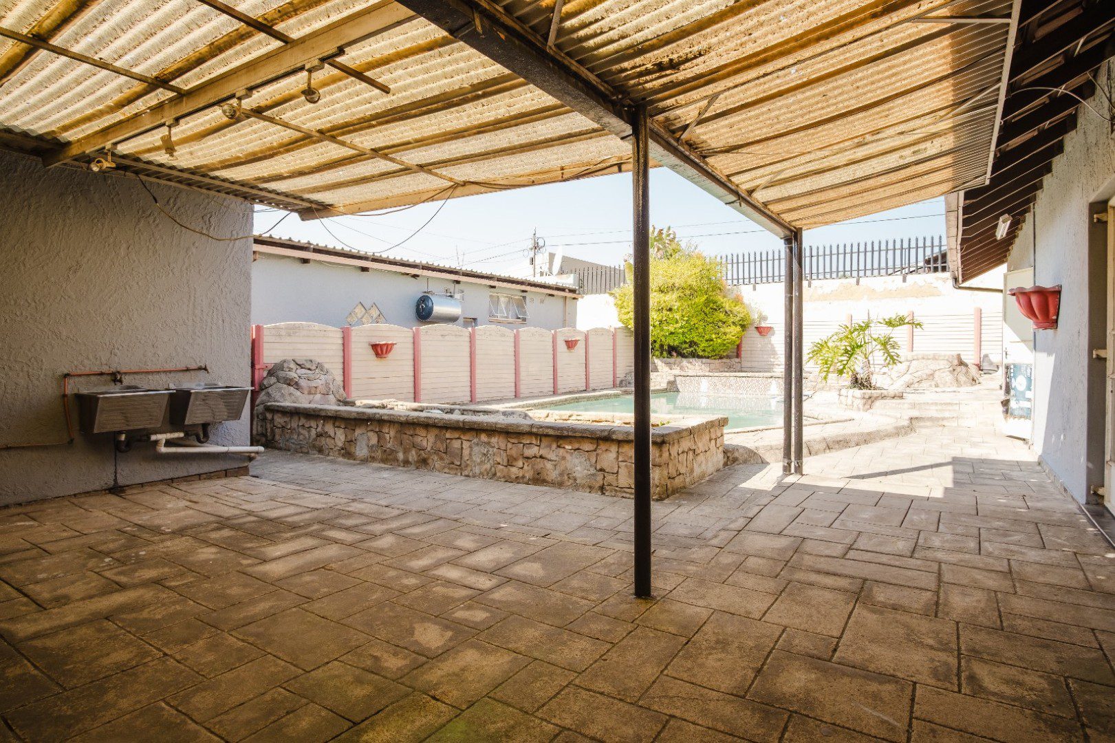Roseacre | 3 Bed Home with 2 Flatlets