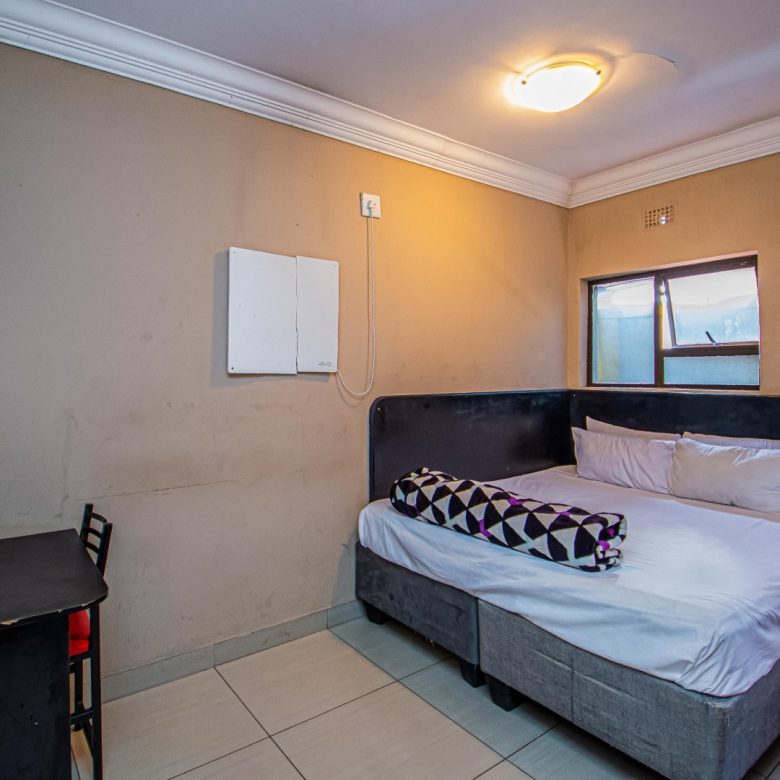 Rosettenville | 20 Room Income-Generating Guest Lodge