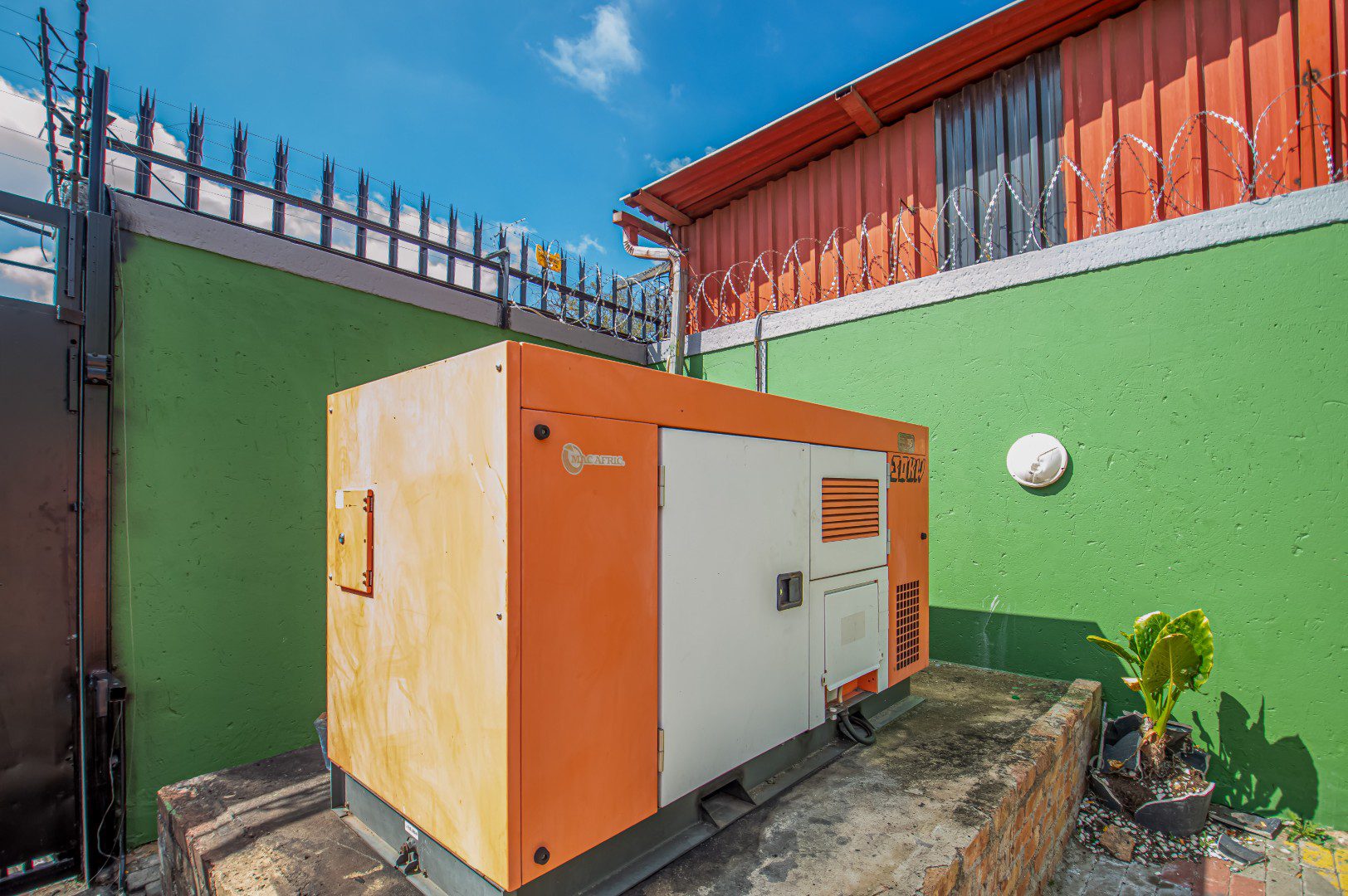 Rosettenville | 20 Room Income-Generating Guest Lodge