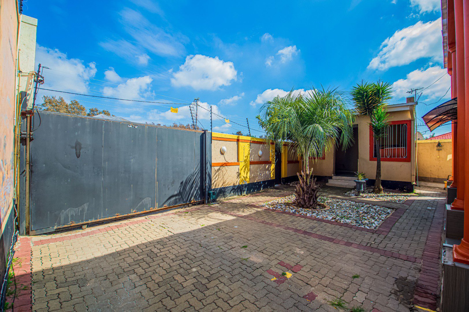 Rosettenville | 20 Room Income-Generating Guest Lodge