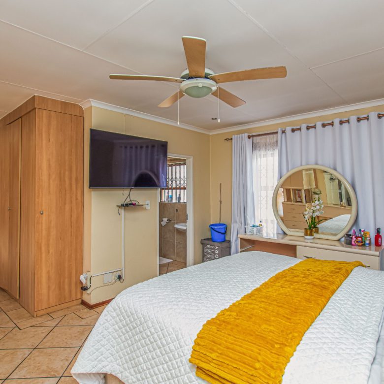 Glen Marais | 5 Bedroom Home in Casa Toscana Estate