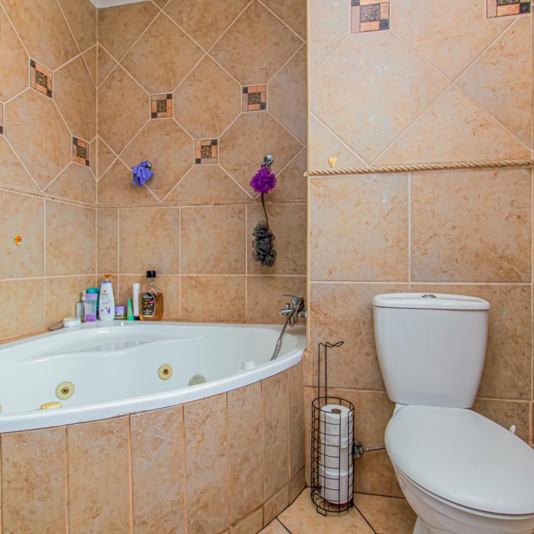 Glen Marais | 5 Bedroom Home in Casa Toscana Estate