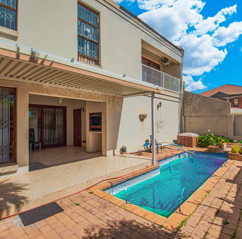Glen Marais | Exceptional 5 Bedroom Home