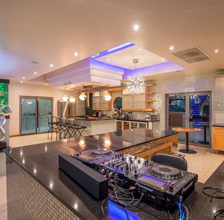 Bedfordview | Ultra-Luxury Fully Furnished Mansion with 360° Views