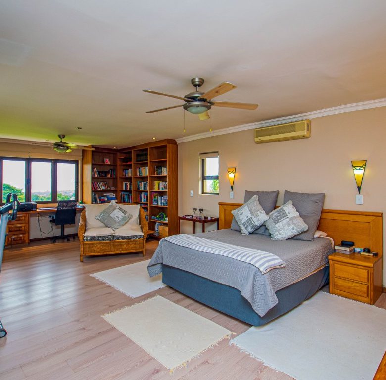 Caribbean Beach Club Estate | Elevated 3 Bedroom Family Home