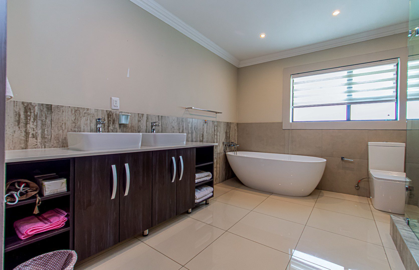 Bedfordview | Luxury 5 Bedroom Cluster in Secure Estate