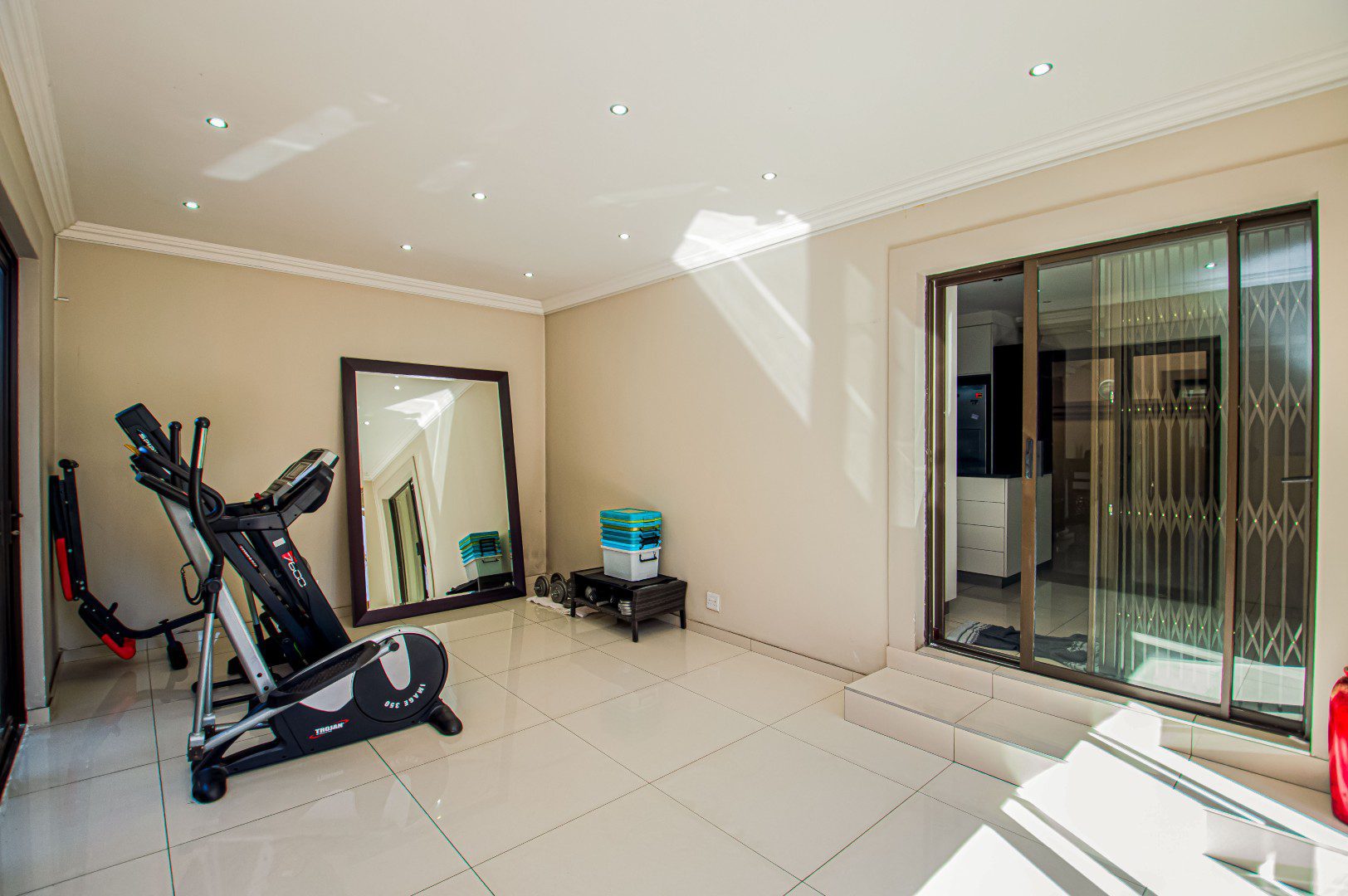 Bedfordview | Luxury 5 Bedroom Cluster in Secure Estate