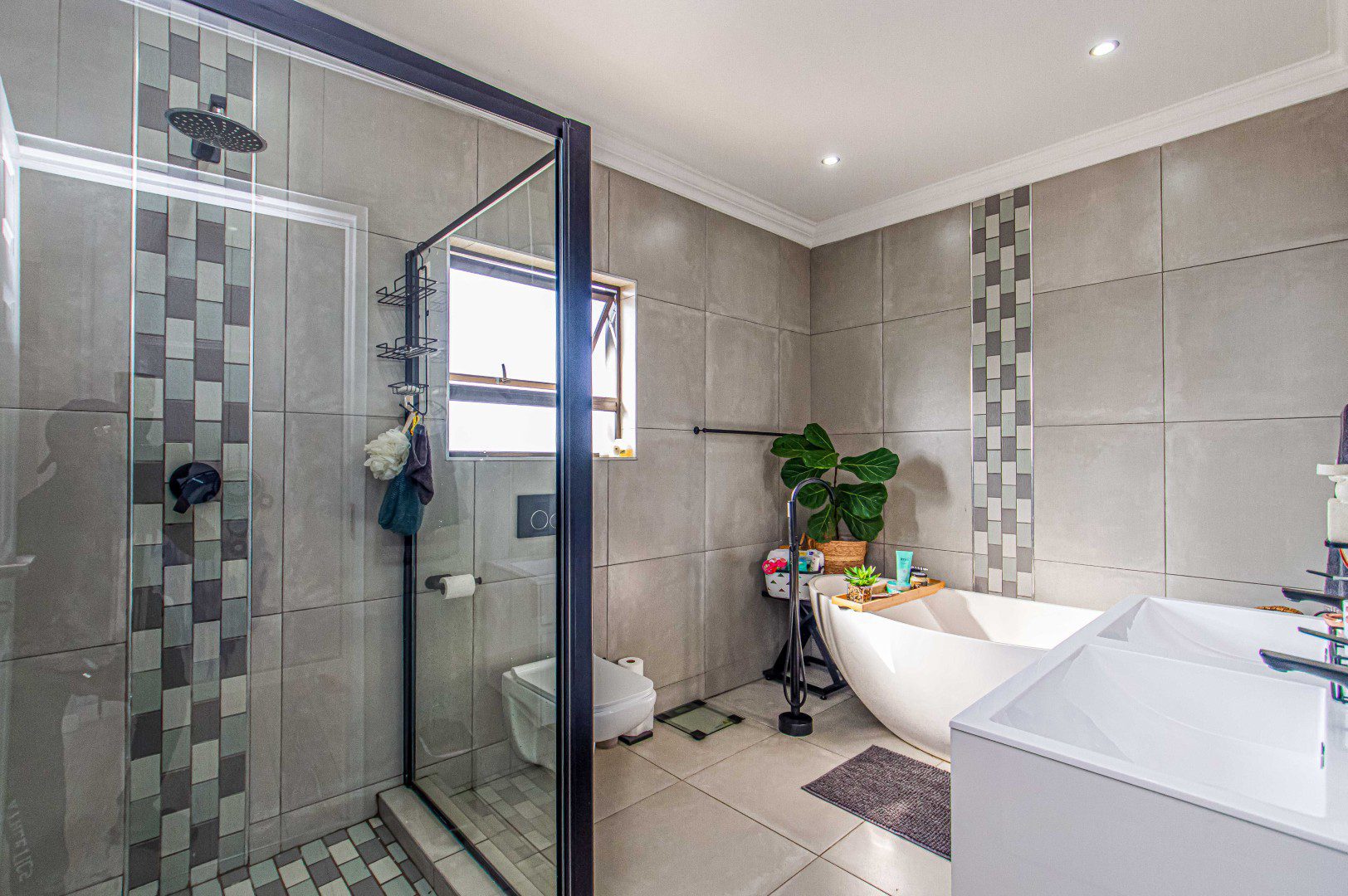 13 New Redruth | Fully Let 4 Cluster Complex