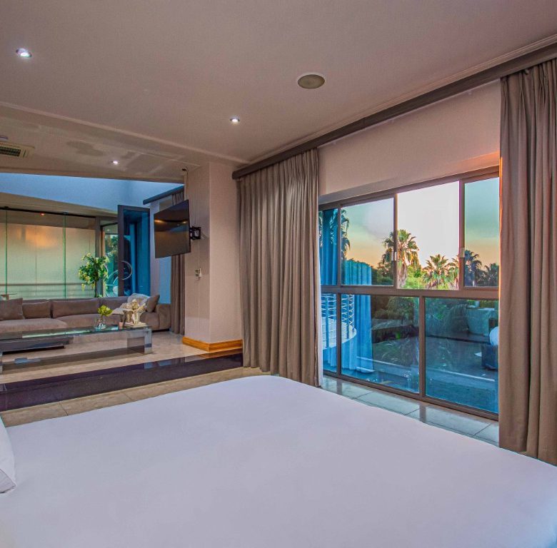 Bedfordview | Ultra-Luxury Fully Furnished Mansion with 360° Views