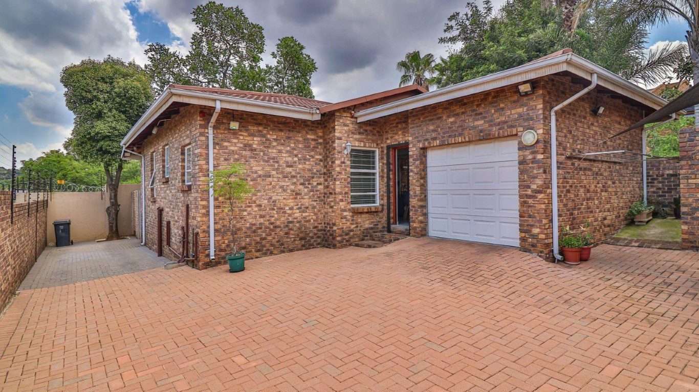 Bassonia | 2 Modern Homes With Unrivalled Security