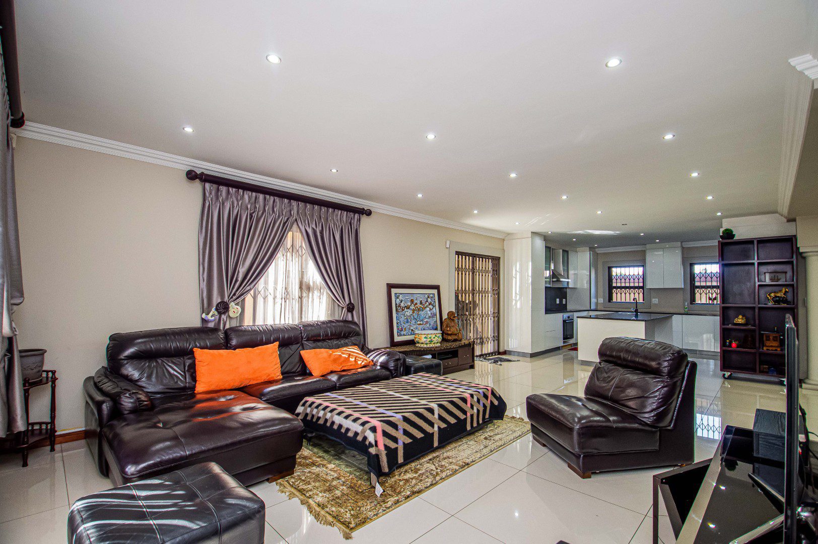 Bedfordview | Luxury 5 Bedroom Cluster in Secure Estate