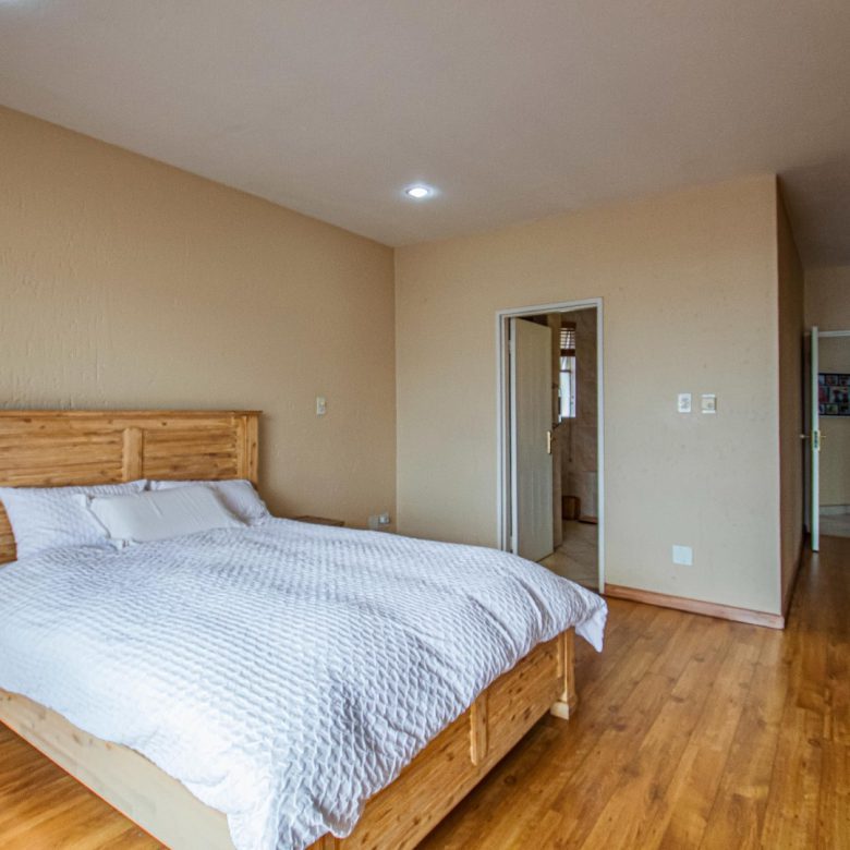 Bedford Park – Luxurious Penthouse