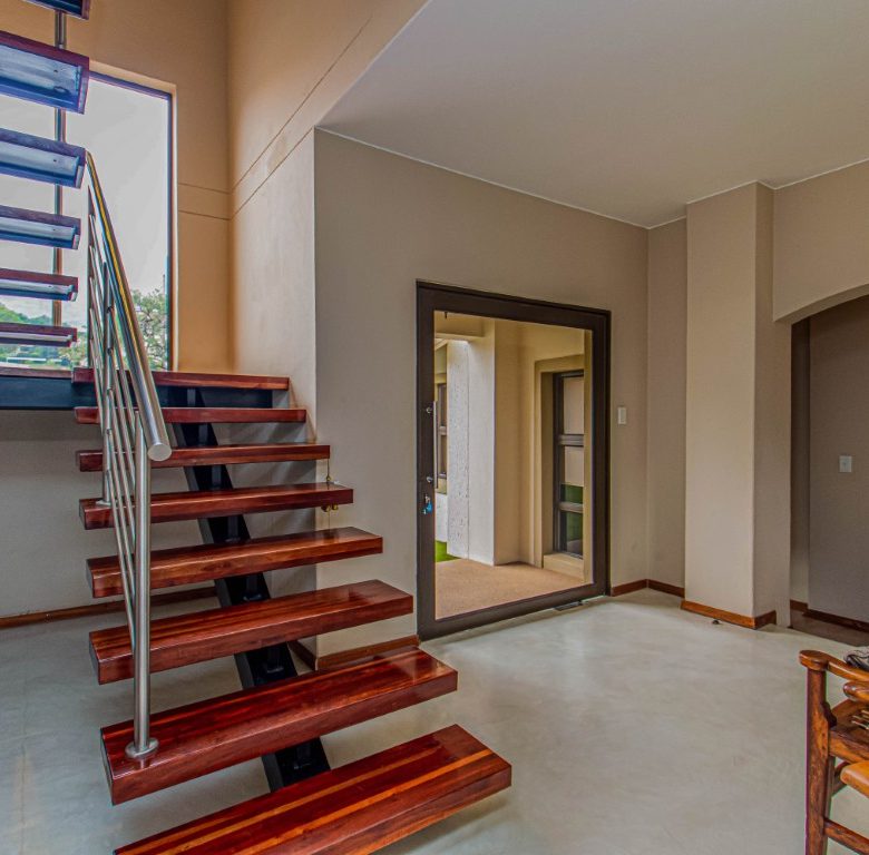 Caribbean Beach Club Estate | Elevated 3 Bedroom Family Home