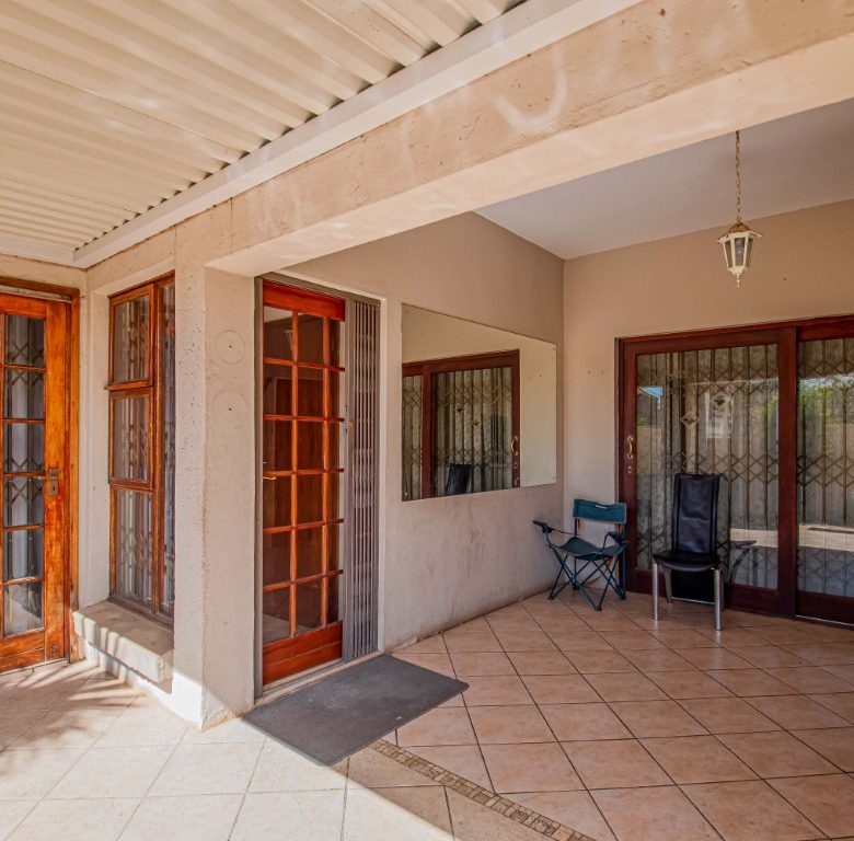 Glen Marais | Exceptional 5 Bedroom Home
