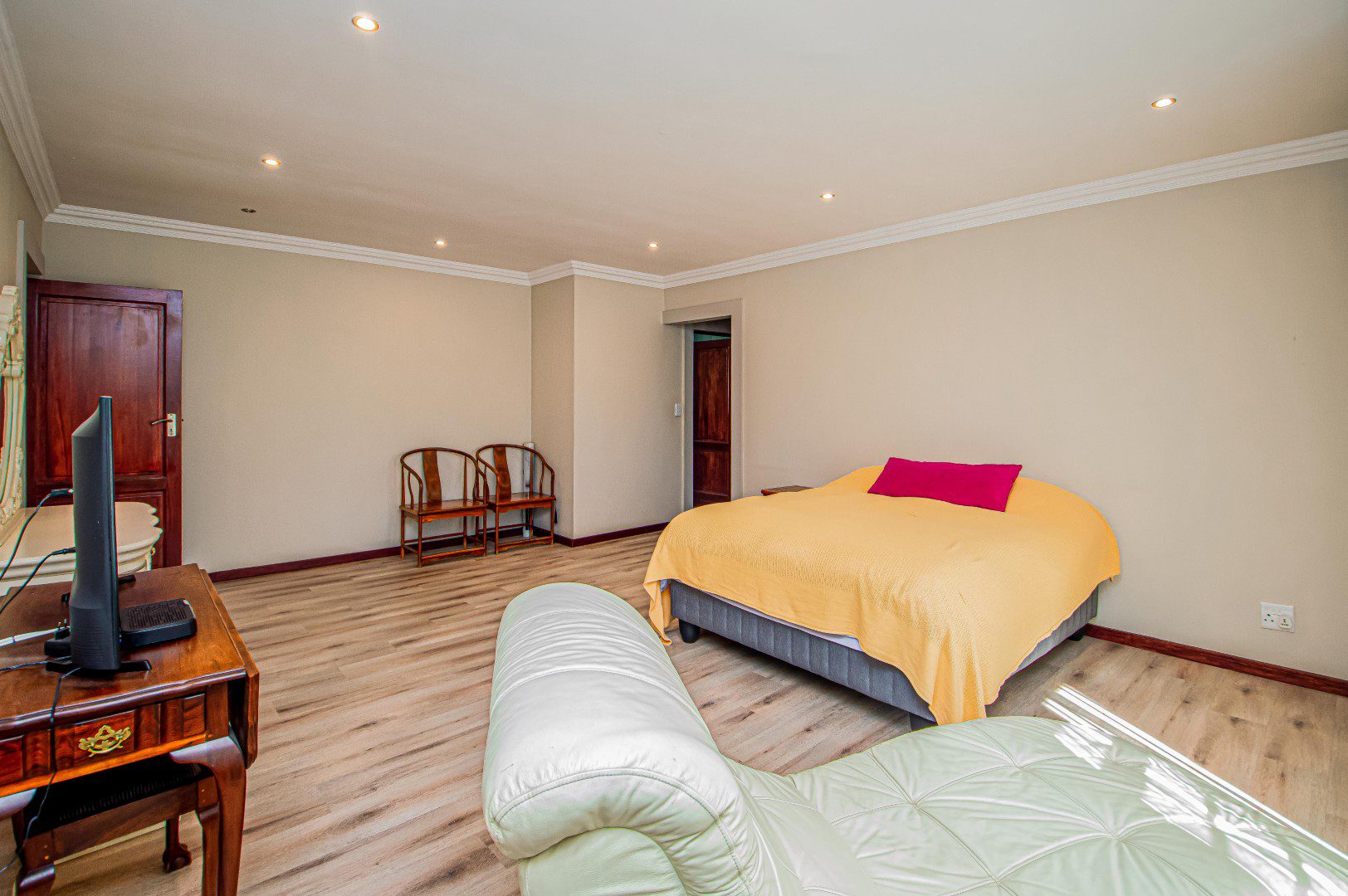 Bedfordview | Luxury 5 Bedroom Cluster in Secure Estate
