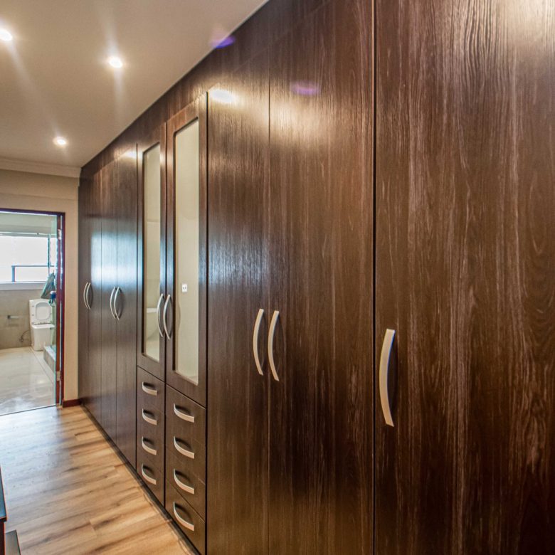 Bedfordview | Luxury 5 Bedroom Cluster in Secure Estate