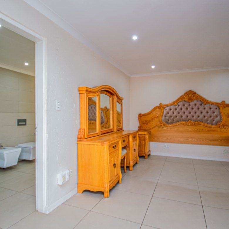 Bedford Park | Stylishly Apartment
