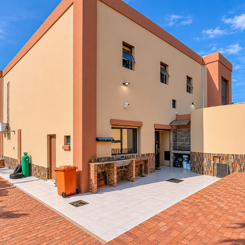 Glenvista | Remarkable 4 Bedroom Double Storey Home