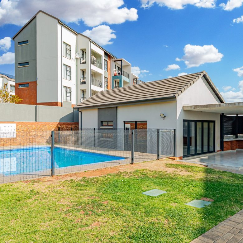 Amberfield | Modern 2 Bedroom Ground Floor Apartment