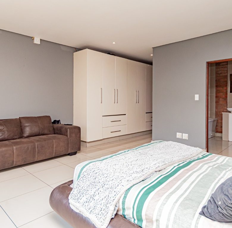Brackenhurst | Full-Title Cluster Home in Secure Estate