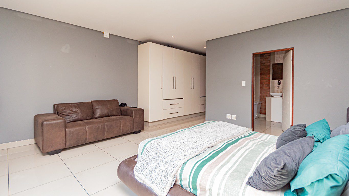 Brackenhurst | Full-Title Cluster Home in Secure Estate