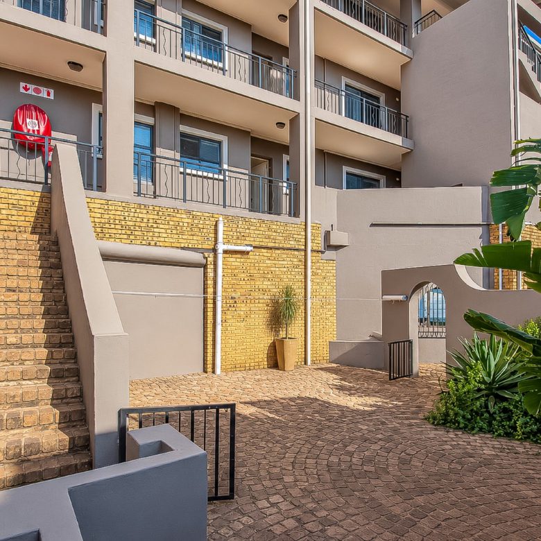 Mulbarton | Modern 3 Bedroom Garden Apartment