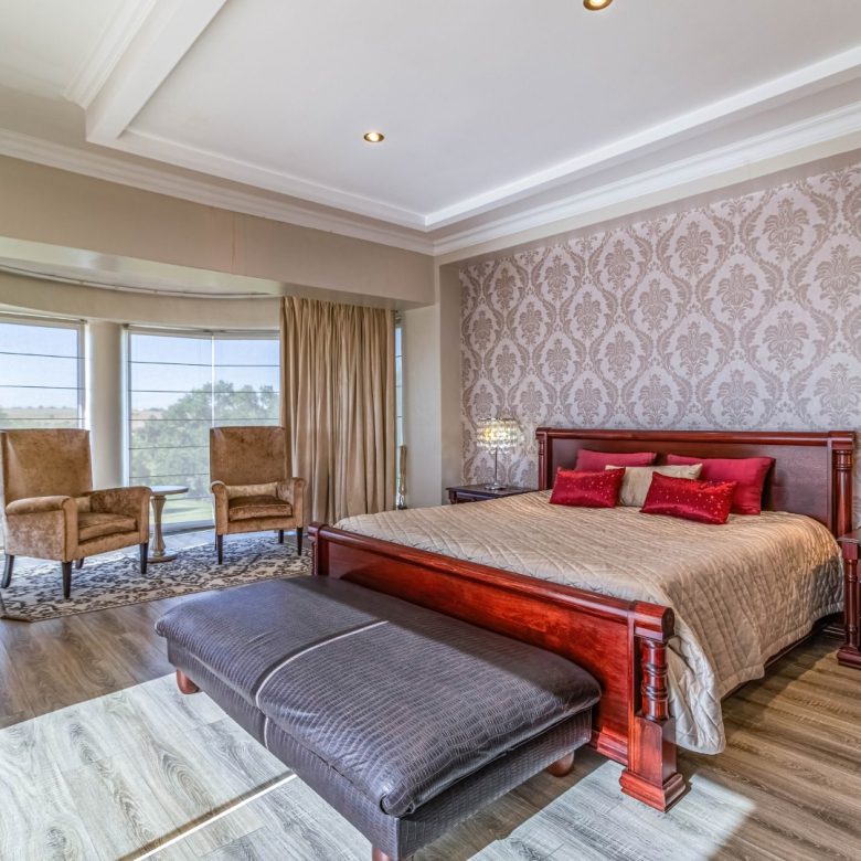 Parkrand | Luxurious 5 Bedroom Double Storey Estate Home