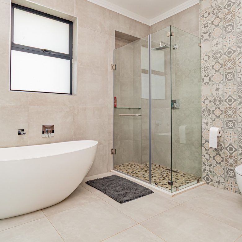 Hartbeespoort | Newly Built 3 Bedroom Family Home in The Islands Estate