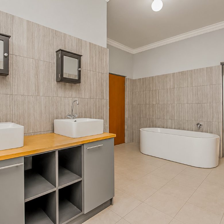 Pretoria | Extensive Multi-Unit Residential Investment Property