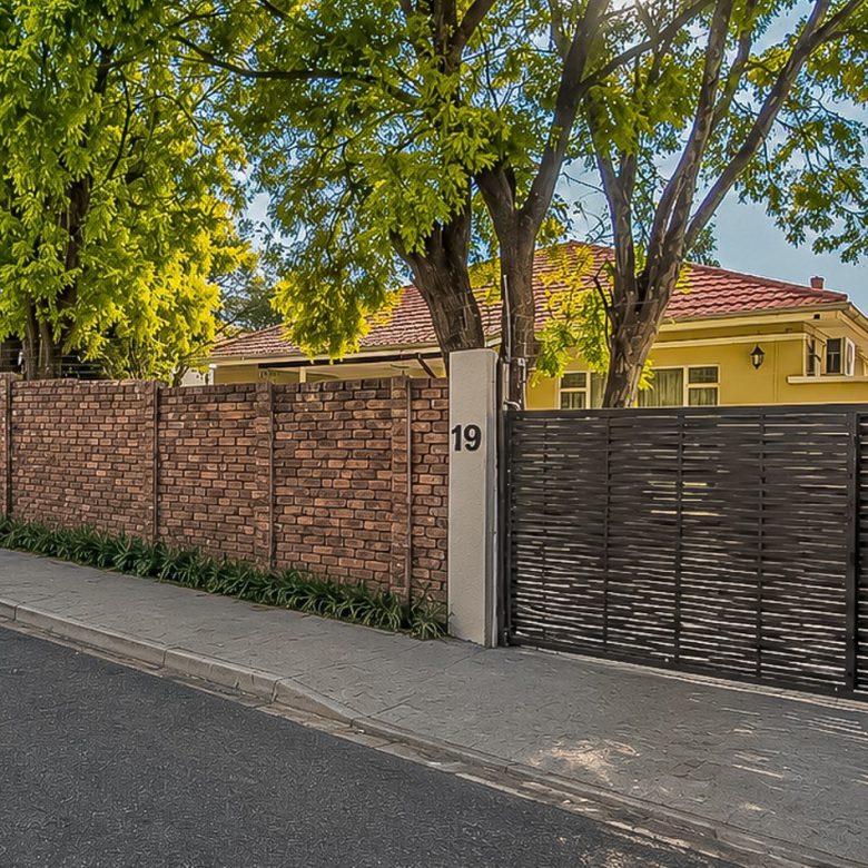 Kensington | 3 Bedroom Family Home + Cottage