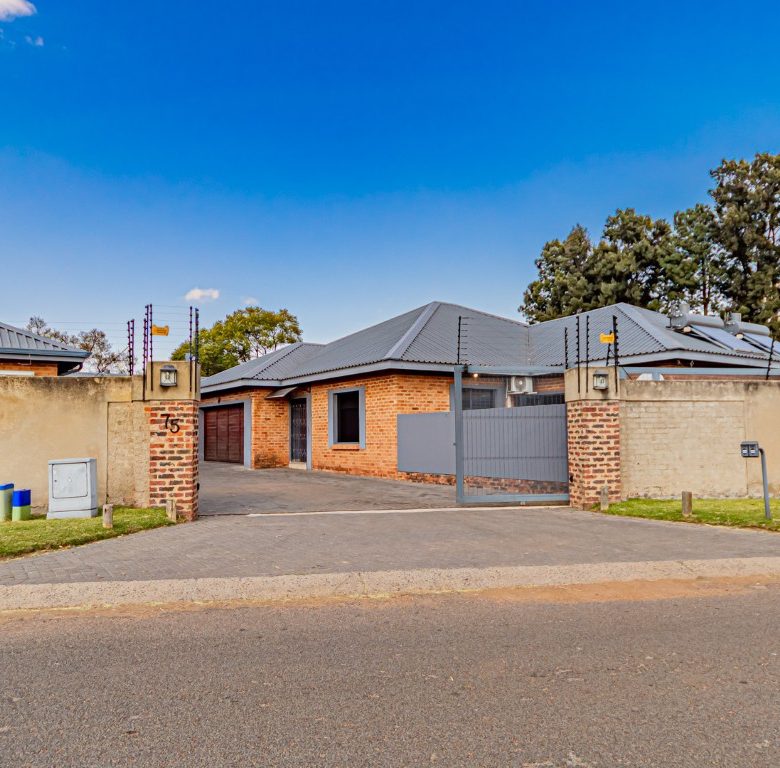 Brackenhurst | Full-Title Cluster Home in Secure Estate