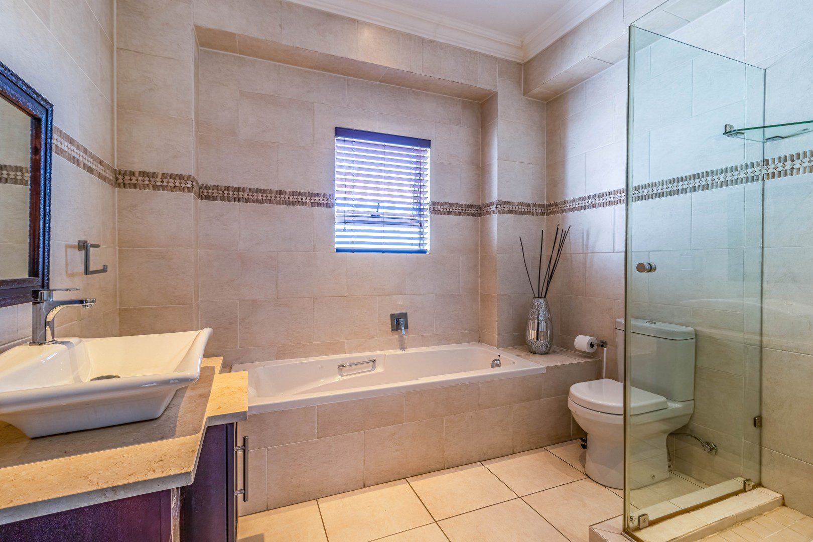 Parkrand | Luxurious 5 Bedroom Double Storey Estate Home