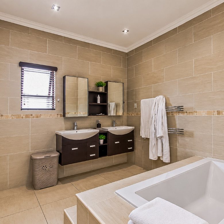 Glenvista | Remarkable 4 Bedroom Double Storey Home