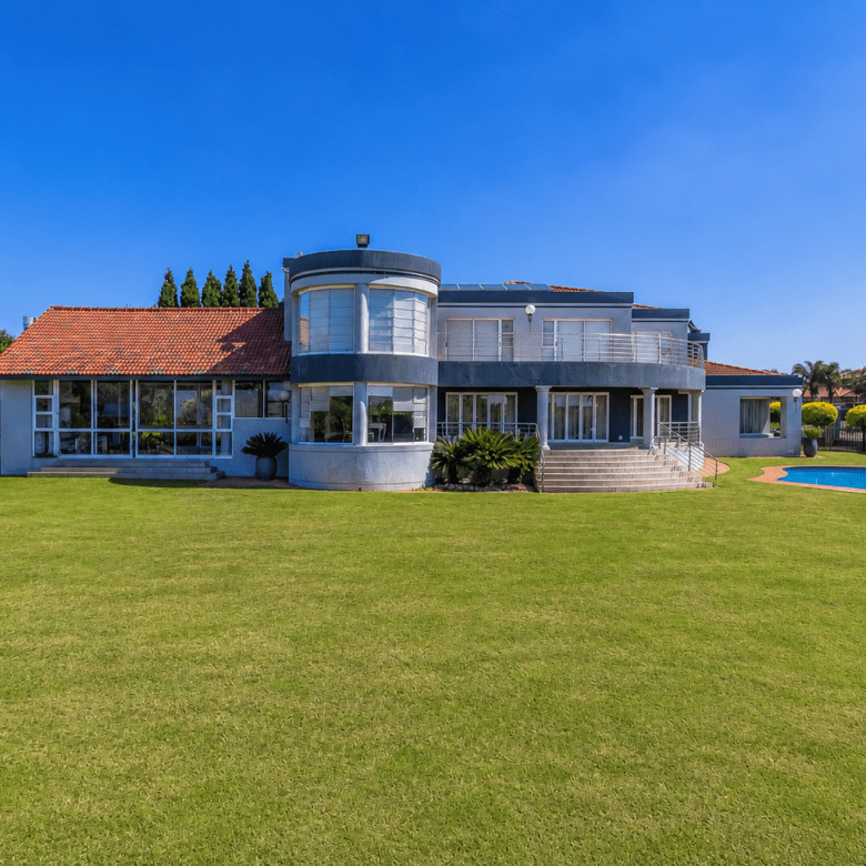 Parkrand | Luxurious 5 Bedroom Double Storey Estate Home