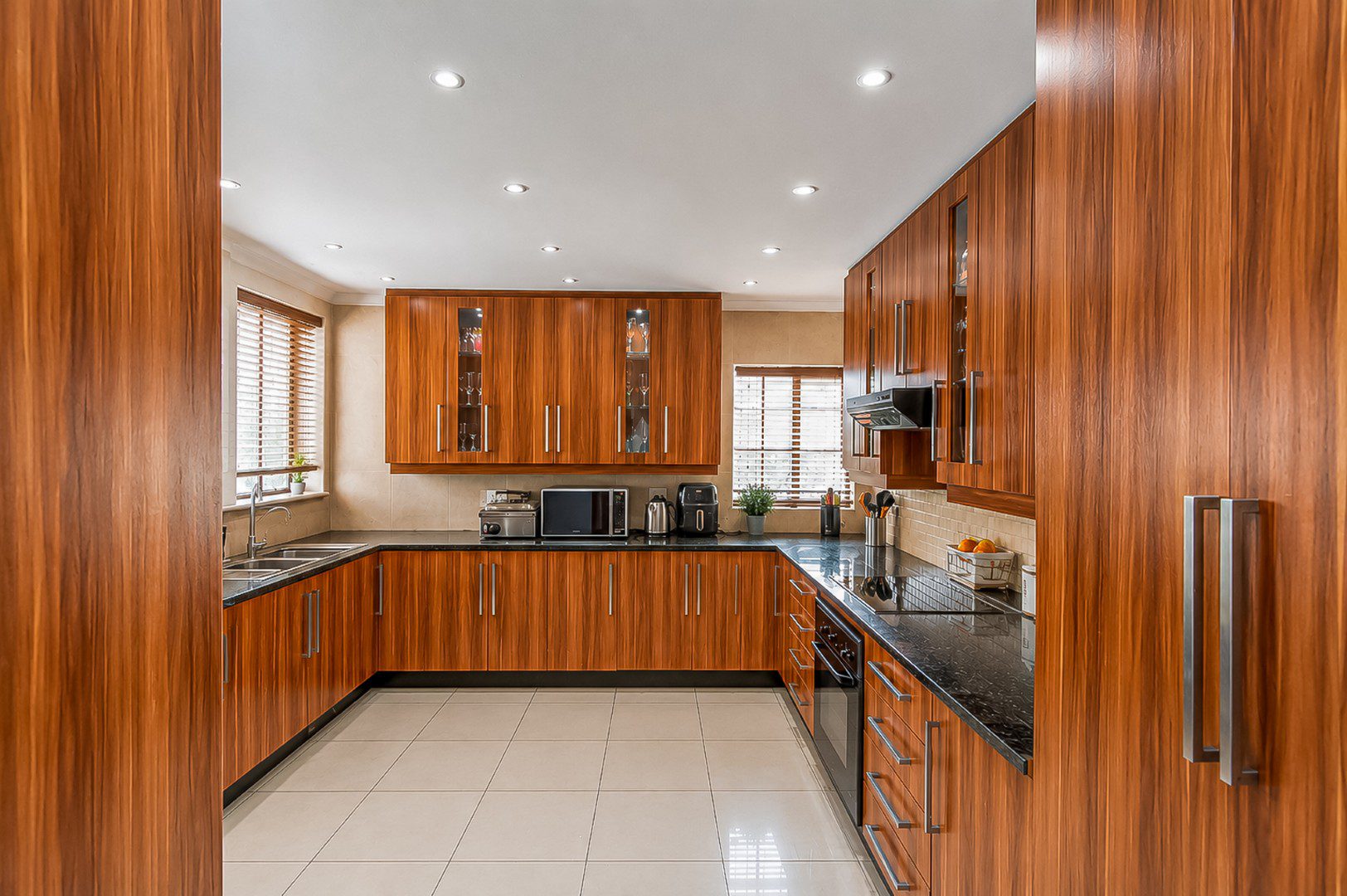 Kensington | 3 Bedroom Family Home + Cottage