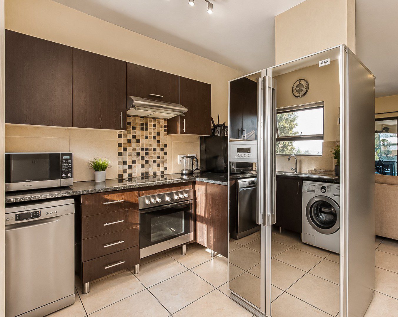 Mulbarton | Modern 3 Bedroom Garden Apartment