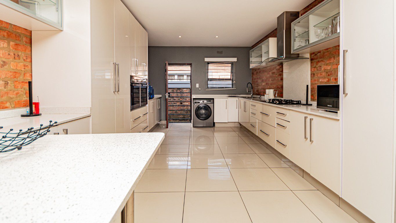 Brackenhurst | Full-Title Cluster Home in Secure Estate