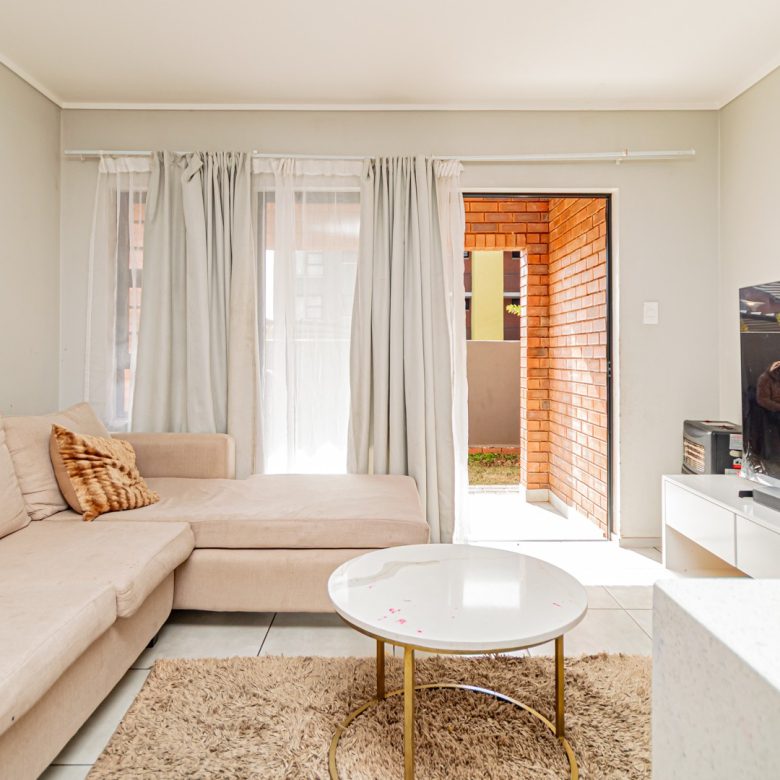 Amberfield | Modern 2 Bedroom Ground Floor Apartment