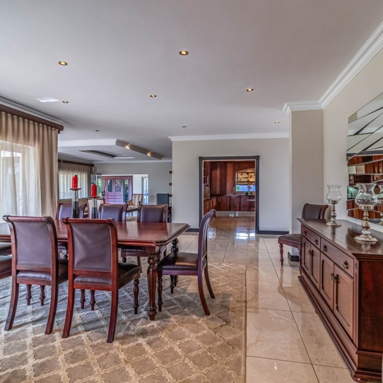 Parkrand | Luxurious 5 Bedroom Double Storey Estate Home