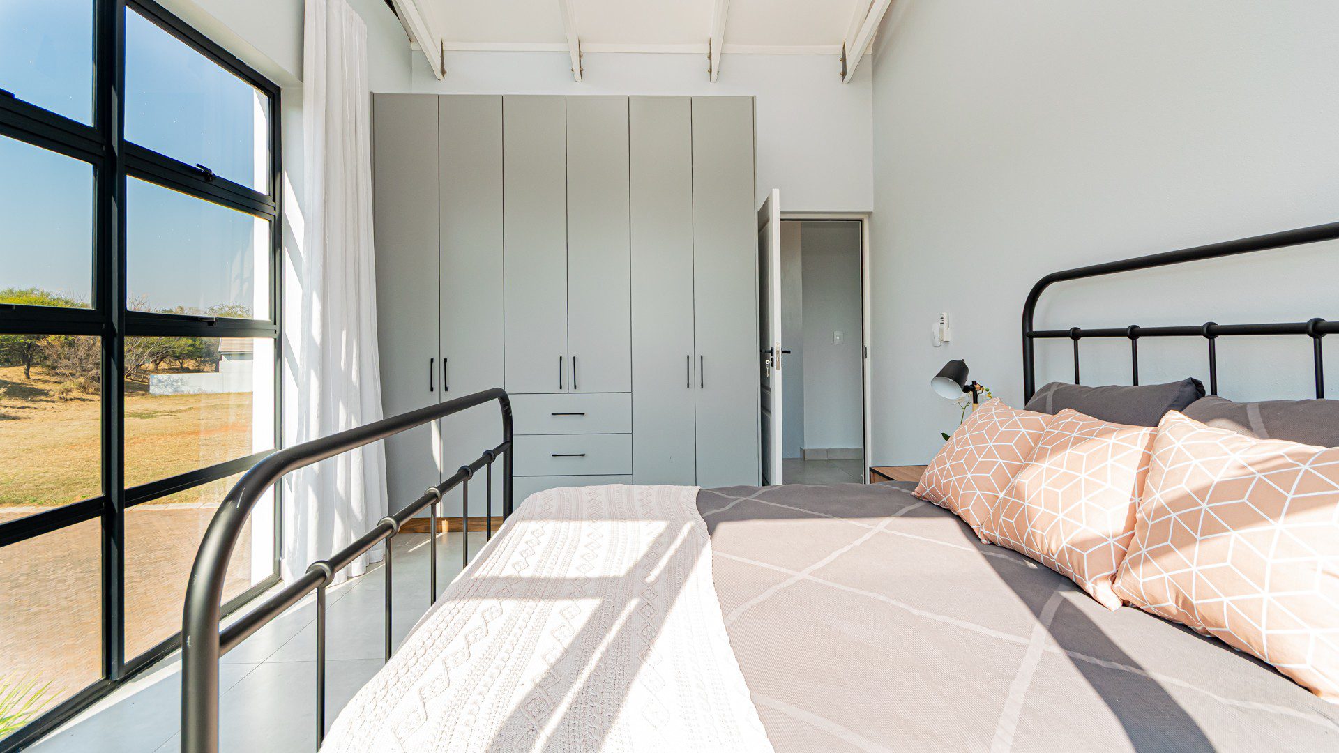 9 Hartbeespoort | Newly Built 3 Bedroom Family Home in The Islands Estate