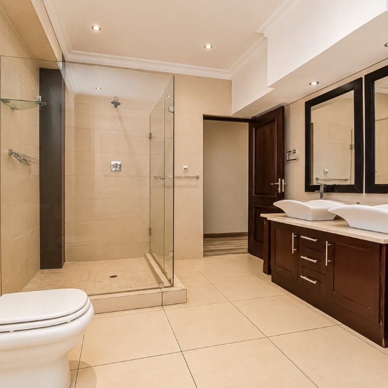 Golden Crest Estate | Executive 5 Bedroom Family Residence