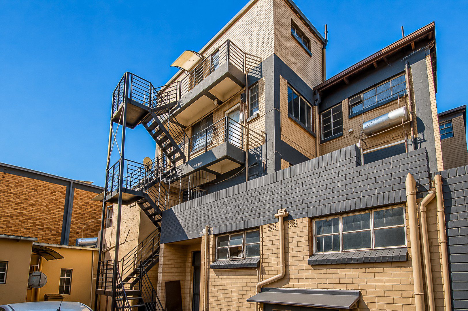 12 Malvern | Prominent Mixed-Use Building
