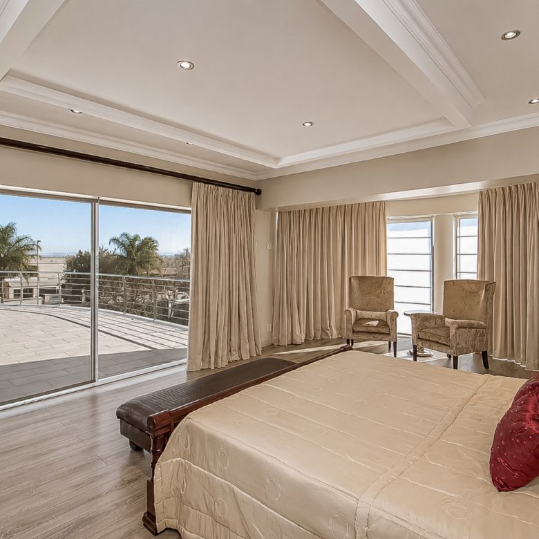 Golden Crest Estate | Executive 5 Bedroom Family Residence