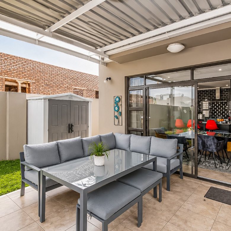 Hartbeespoort | Prestigious 4 Bedroom Family Home in Leloko Eco Lifestyle Estate