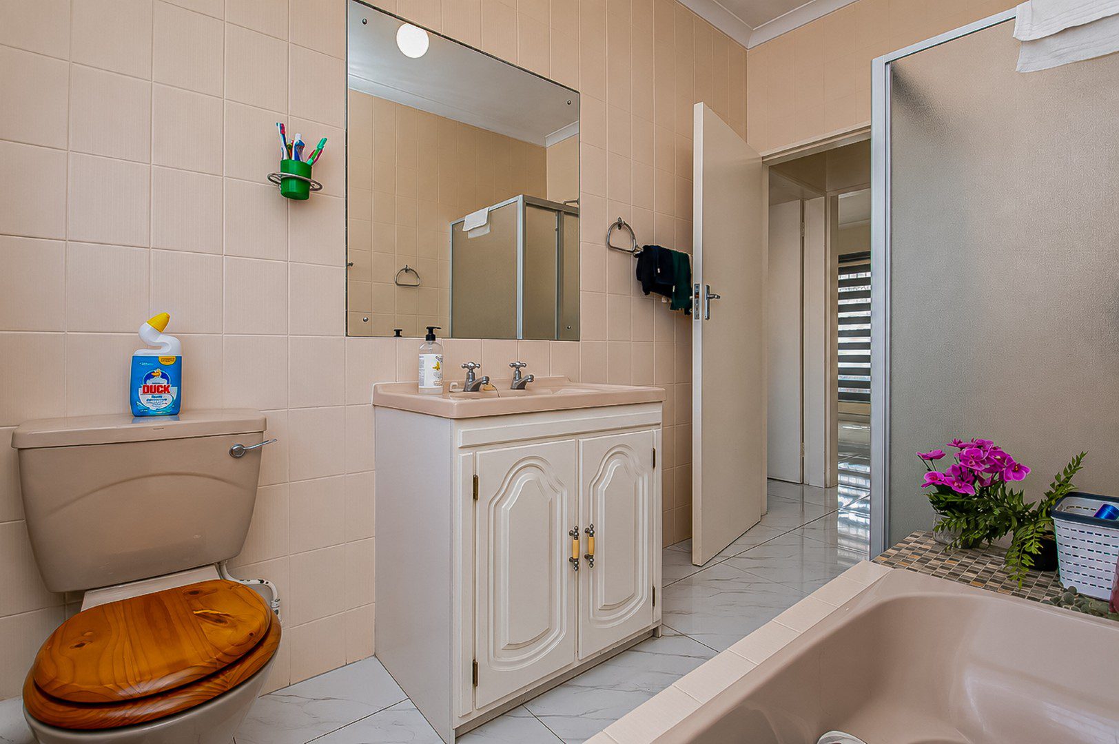 15 Mayfield Park | Newly Renovated 2 Bedroom Cluster