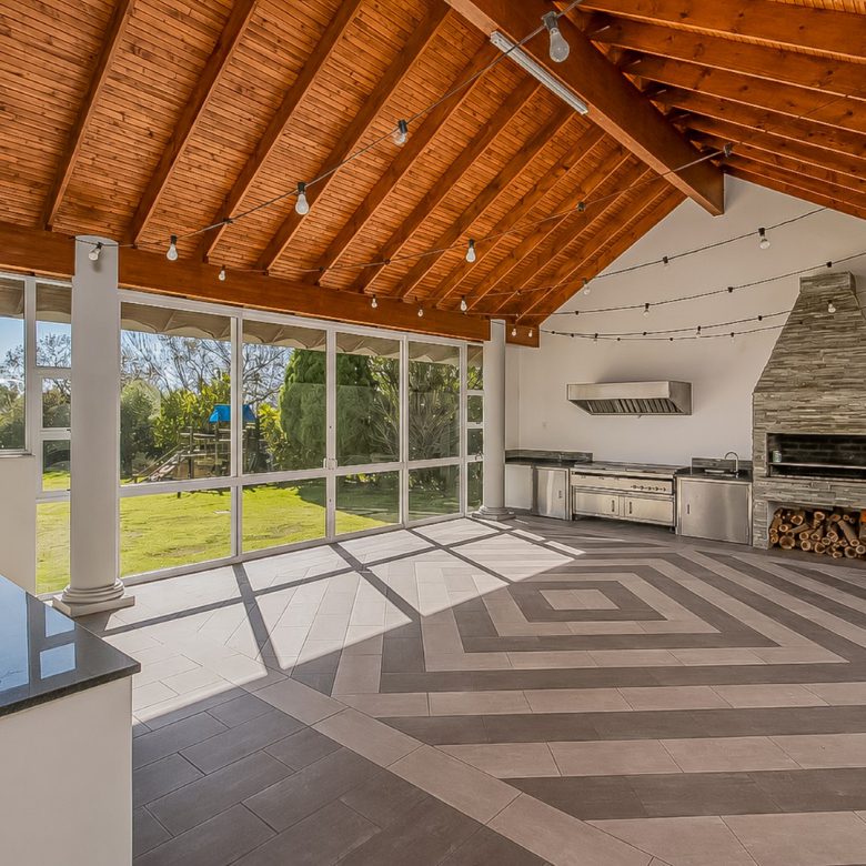 Golden Crest Estate | Executive 5 Bedroom Family Residence