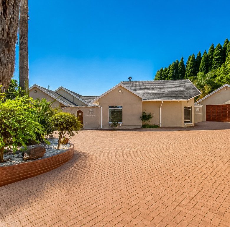 Bedfordview | Panhandle 4 Bedroom Family Home