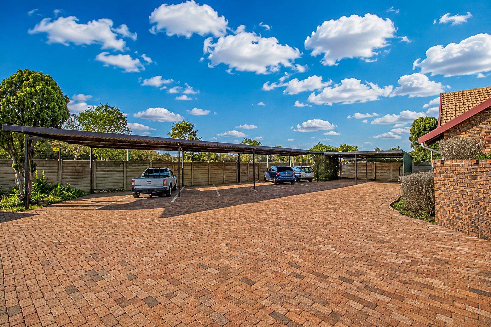 18 Mayfield Park | Newly Renovated 2 Bedroom Cluster