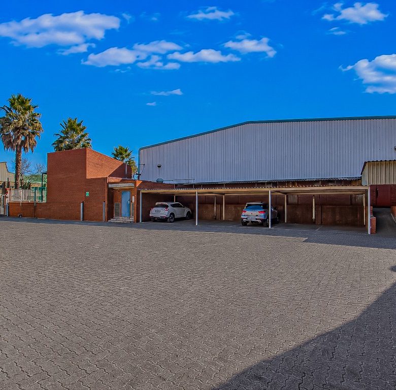 Selby | Exceptional 3 168 m² Industrial Property